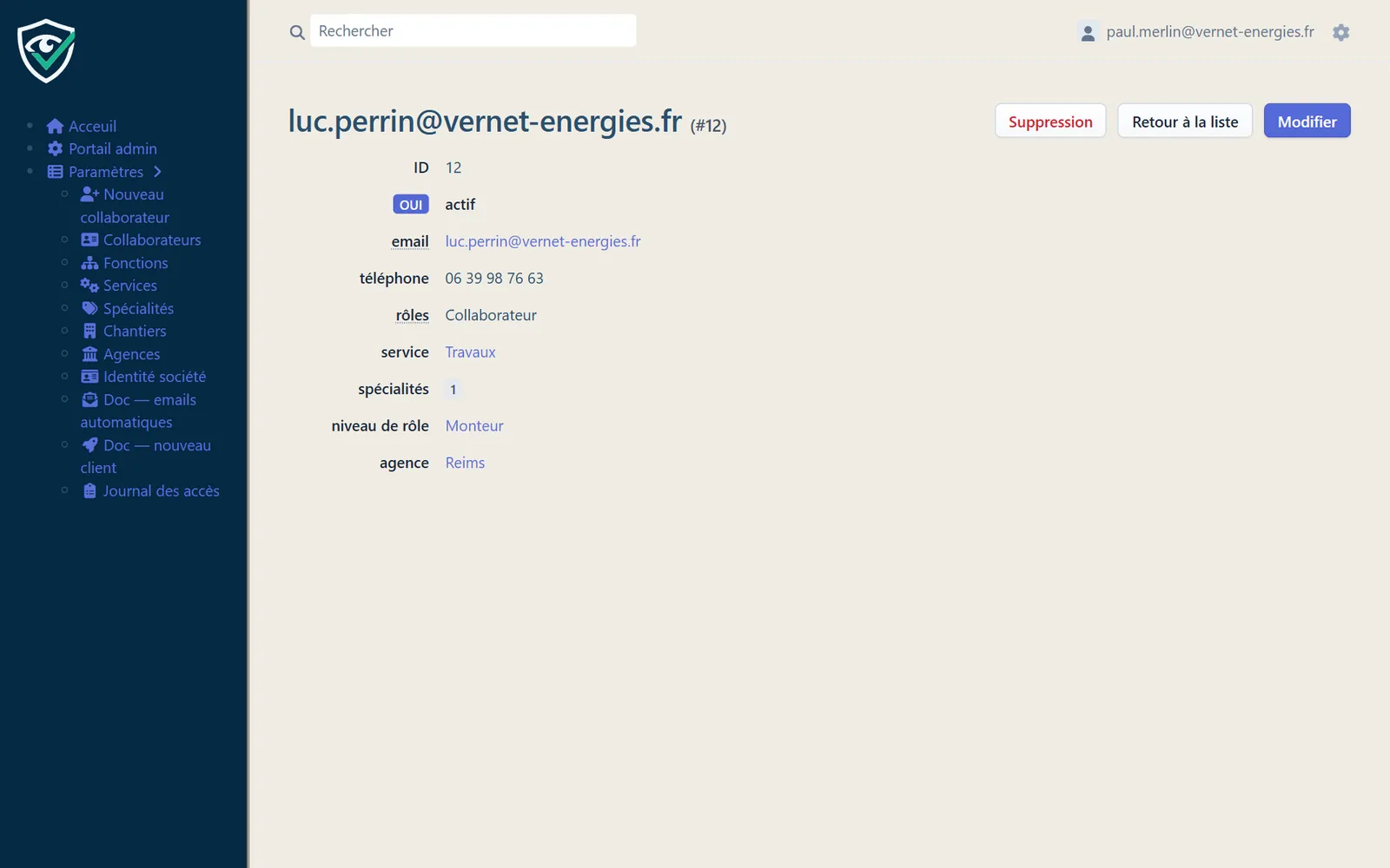 La fiche d'un collaborateur : agence, service, spécialités, fonction
